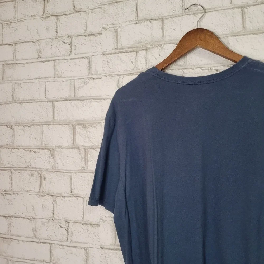 NIKE short sleeve graphic tee